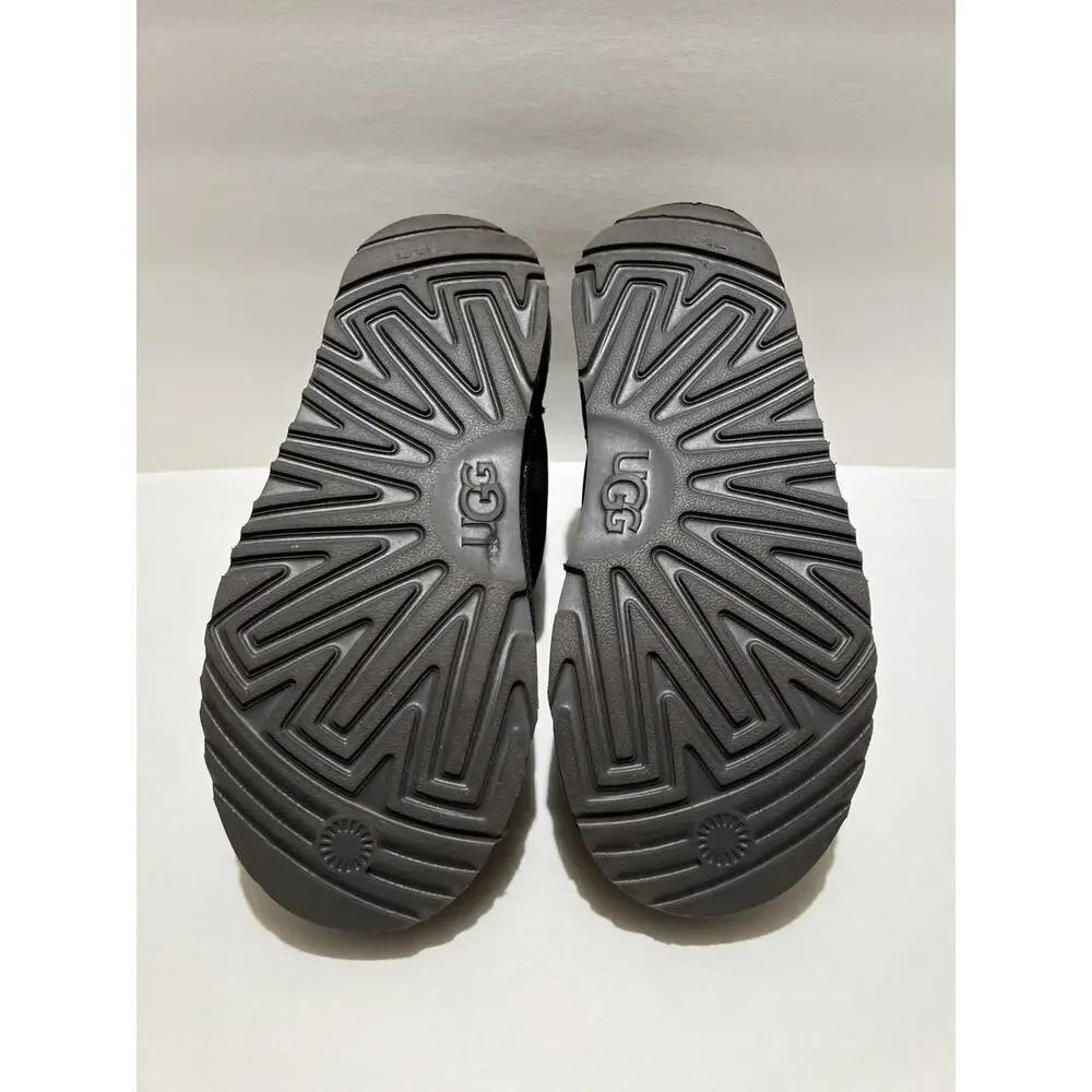 Ugg‎ Classic Neumel II 3 Big Kids Graphic 1110703K Black